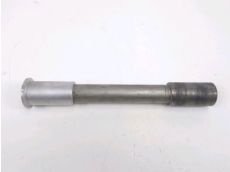 Axe de roue avant