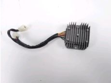 Regulateur de tension