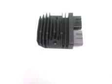 Regulateur de tension