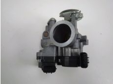 Corps d'injection droit