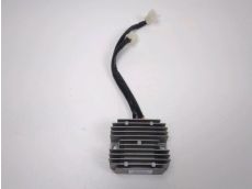 Regulateur de tension