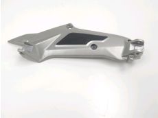 Platine avant droite