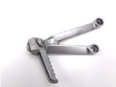 Platine et repose pieds arriere gauche