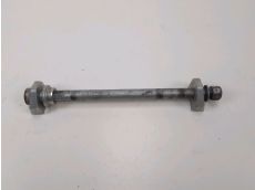Axe de roue arriere