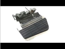 Platine et repose pieds arriere droit