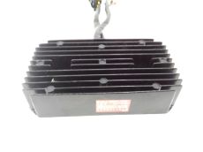 Regulateur de tension