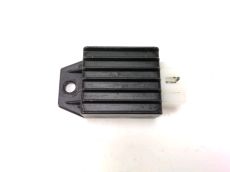 Regulateur de tension