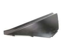 Cache lateral droit