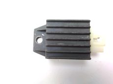 Regulateur de tension