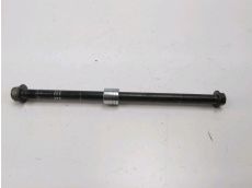 Axe de roue avant