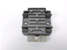 Regulateur de tension