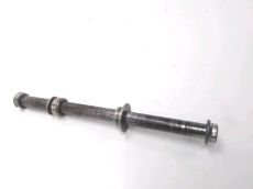 Axe de roue arriere
