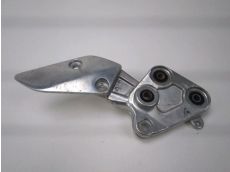 Platine avant droite