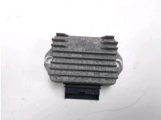 Regulateur de tension