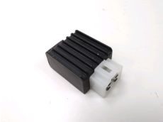 Regulateur de tension