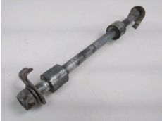 Axe de roue arriere