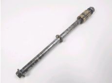 Axe de roue arriere