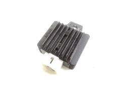 Regulateur de tension