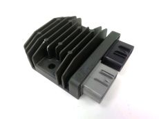 Regulateur de tension