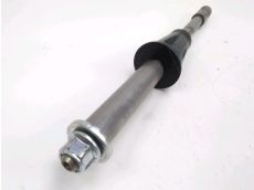 Axe de roue arriere