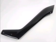 Cache lateral gauche