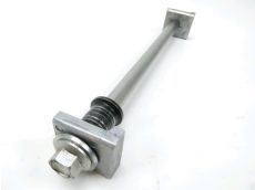 Axe de roue arriere