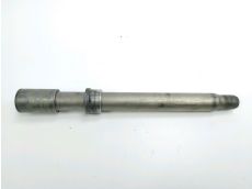 Axe de roue avant