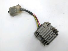 Regulateur de tension