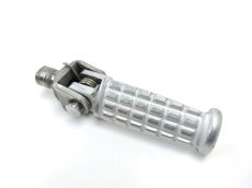 Repose pieds avant gauche