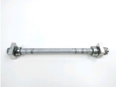 Axe de roue arriere