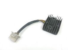 Regulateur de tension