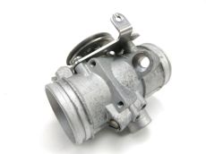 Corps d'injection droit