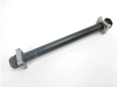 Axe de roue arriere