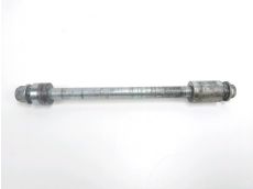 Axe de roue arriere