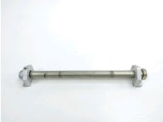 Axe de roue arriere