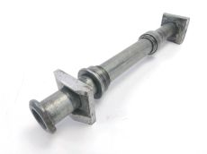 Axe de roue arriere