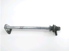 Axe de roue arriere