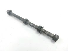 Axe de roue arriere