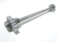 Axe de roue arriere