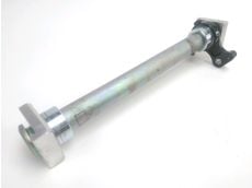 Axe de roue arriere