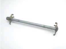 Axe de roue arriere
