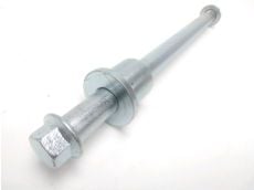 Axe de roue arriere