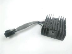 Regulateur de tension