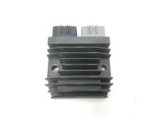 Regulateur de tension