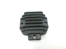 Regulateur de tension