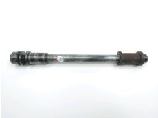 Axe de roue arriere