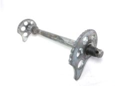 Axe de roue arriere