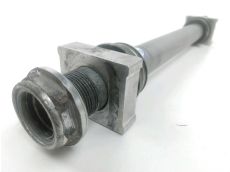Axe de roue arriere