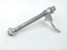 Axe de roue arriere