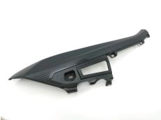 Cache lateral gauche